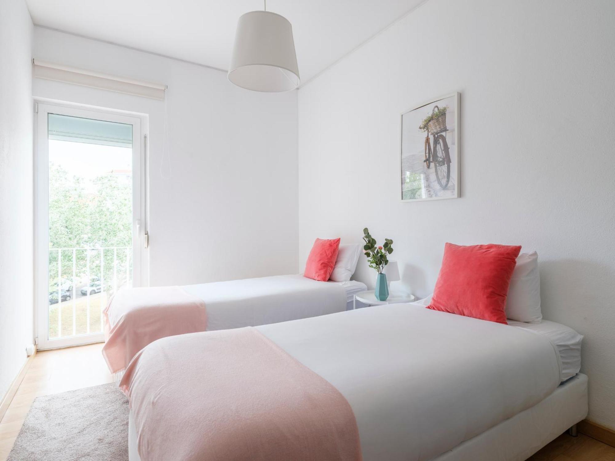 Olivais Spacious Apartment Near Airport Lisboa Екстериор снимка